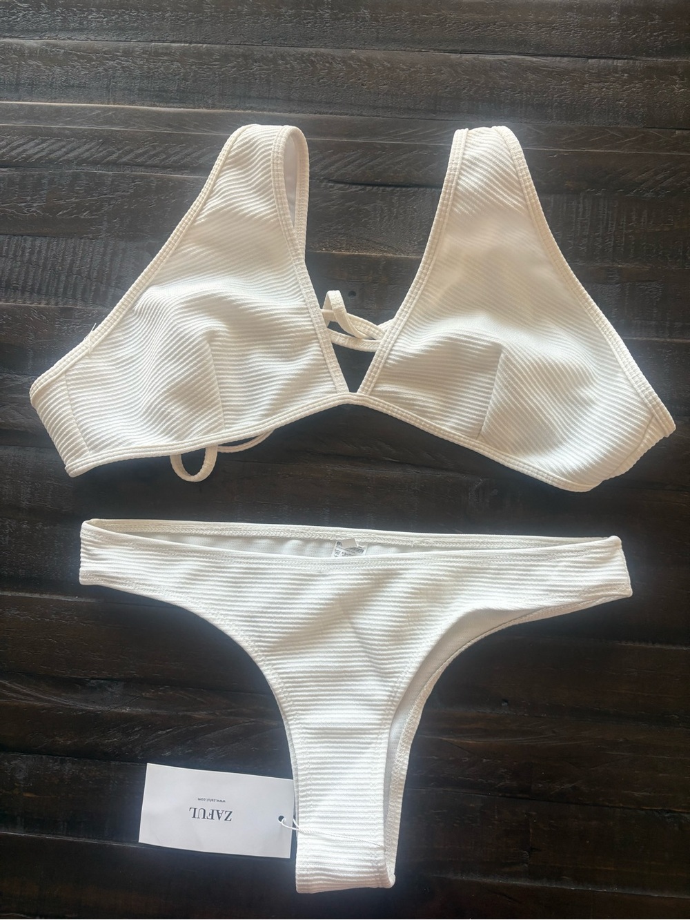 Zaful women’s white ribbed bikini size medium new without tags